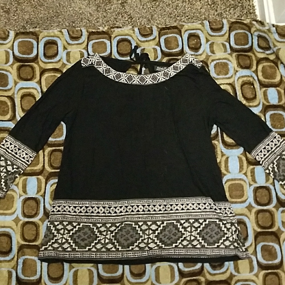 Lucky Brand black shirt with geometric designs